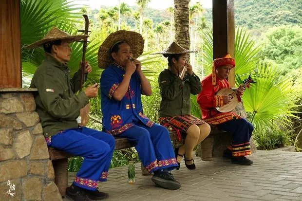 三亚旅游需要带些什么东西 三亚旅游需要带些什么东西