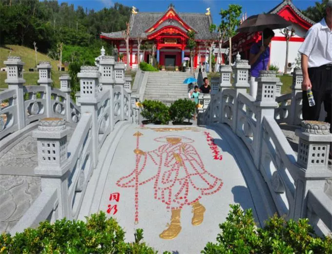 三亚有哪些旅游景点 去三亚旅游要多少钱 三亚有哪些旅游景点 去三亚旅游要多少钱
