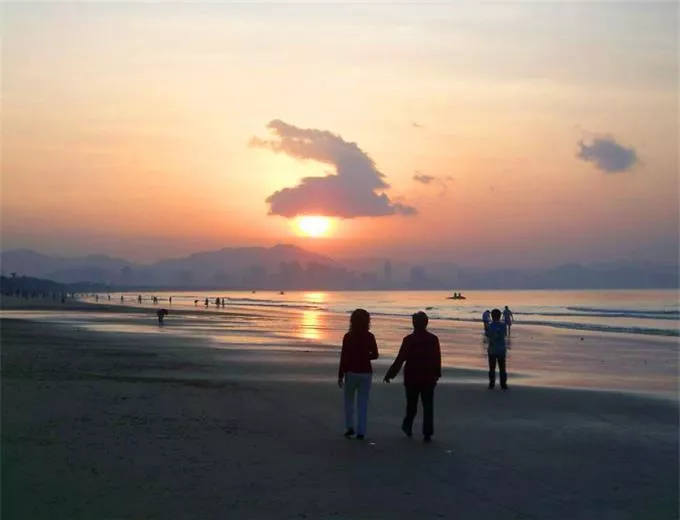 三亚有哪些旅游景点 去三亚旅游要多少钱 三亚有哪些旅游景点 去三亚旅游要多少钱