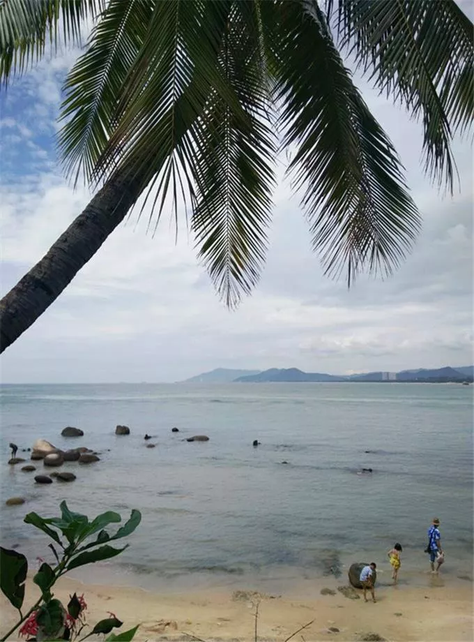 三亚有哪些旅游景点 去三亚旅游要多少钱 三亚有哪些旅游景点 去三亚旅游要多少钱