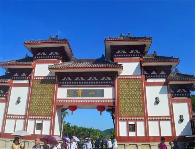 三亚有哪些旅游景点 去三亚旅游要多少钱 三亚有哪些旅游景点 去三亚旅游要多少钱