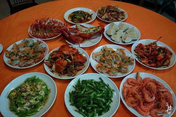 三亚旅游需要带些什么东西 三亚旅游需要带些什么东西