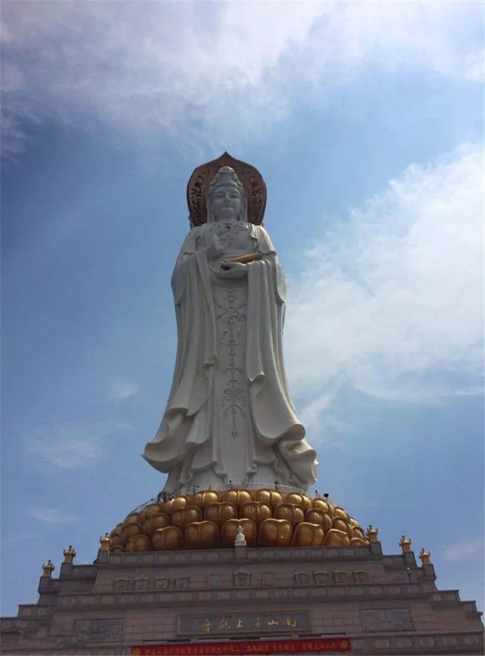 三亚有哪些旅游景点 去三亚旅游要多少钱 三亚有哪些旅游景点 去三亚旅游要多少钱