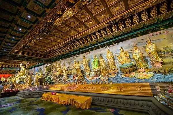 三亚旅游需要带些什么东西 三亚旅游需要带些什么东西