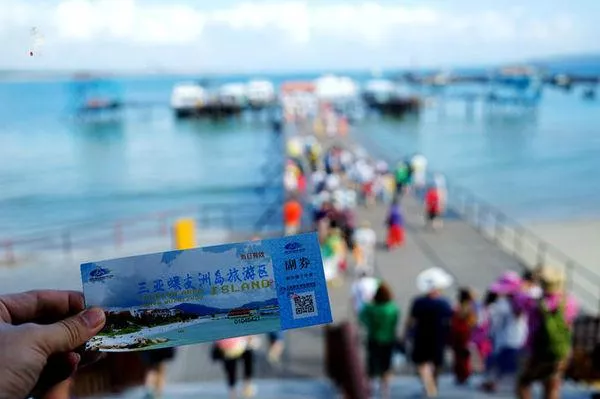 三亚旅游需要带些什么东西 三亚旅游需要带些什么东西