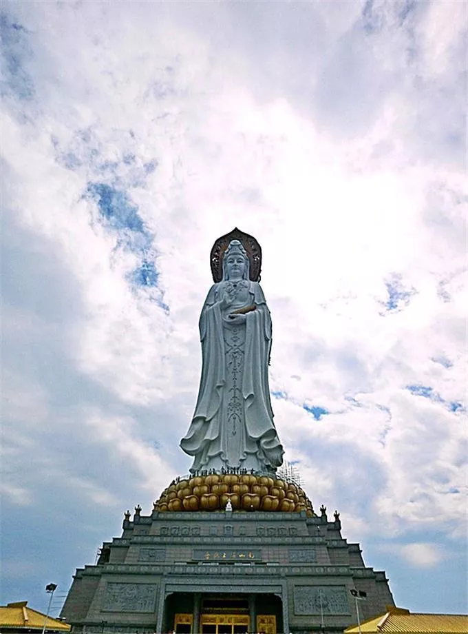 三亚有哪些旅游景点 去三亚旅游要多少钱