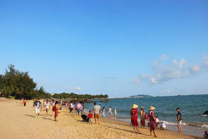 三亚有什么好玩的地方 去三亚旅游要注意些什么 三亚有什么好玩的地方 去三亚旅游要注意些什么
