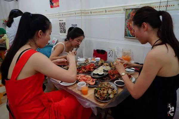 三亚旅游需要带些什么东西 三亚旅游需要带些什么东西