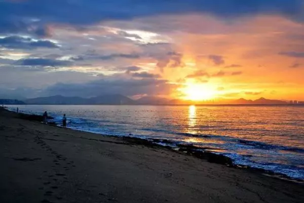三亚看日出日落的海滩哪里最美