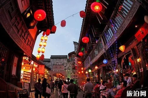 北京和成都哪个适合外国人旅游 北京和成都哪个适合外国人旅游