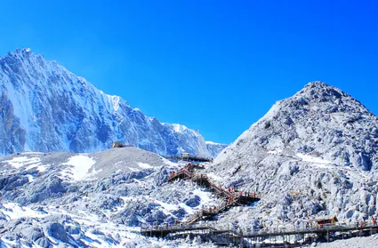 玉龙雪山在哪里  玉龙雪山旅游注意事项