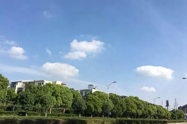 2022上海国庆节天气热不热