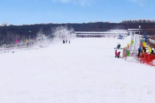 2021洛阳伊龙国际滑雪场开放时间及门票价格