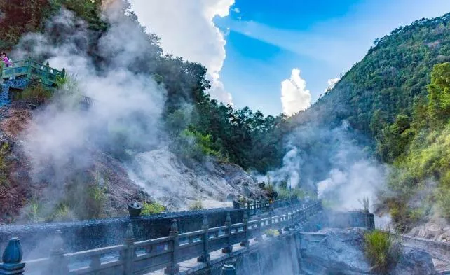 云南腾冲泡温泉的好地方有哪些 云南腾冲泡温泉的好地方有哪些