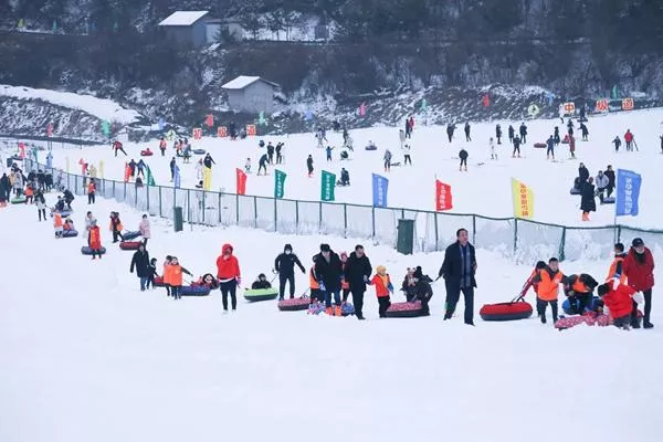 重庆毛草坝滑雪场在哪里 重庆茅草坝滑雪场怎么去