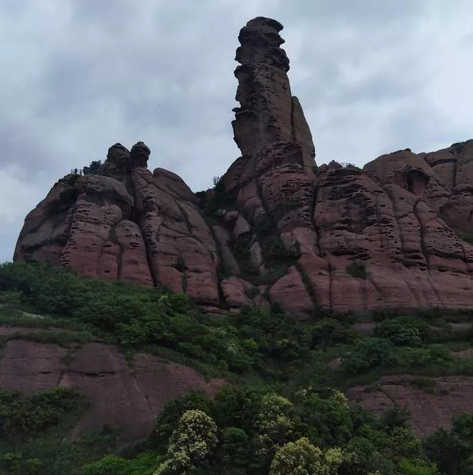 江西龟峰好玩吗 江西龟峰旅游攻略 江西龟峰好玩吗 江西龟峰旅游攻略
