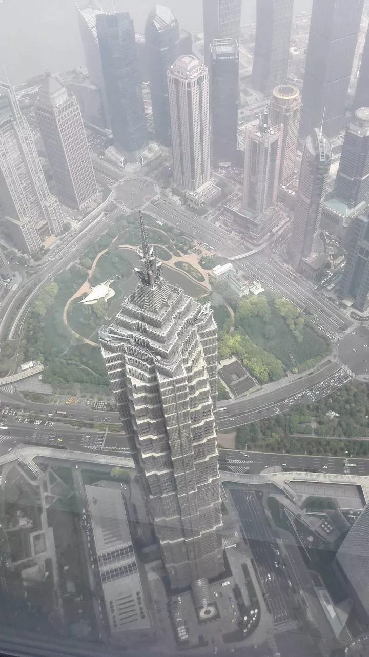 上海中心大厦好玩吗 上海中心大厦怎么去旅游攻略