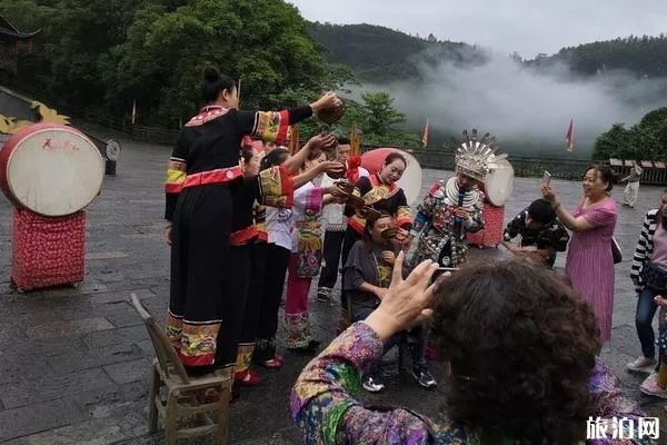 天坑寨子有必要去吗 天坑寨子门票多少钱 天坑寨子有必要去吗 天坑寨子门票多少钱
