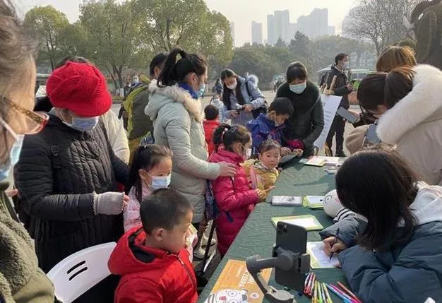 武汉动物园现在人多吗 武汉动物园游客多吗 武汉动物园现在人多吗 武汉动物园游客多吗