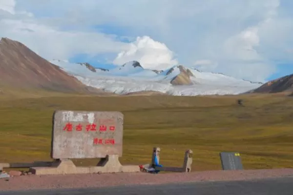 青海格尔木经典旅游线路推荐