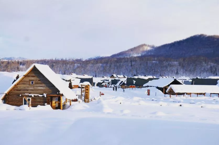 新疆有哪些旅游景点 新疆有什么好吃的 新疆有哪些旅游景点 新疆有什么好吃的
