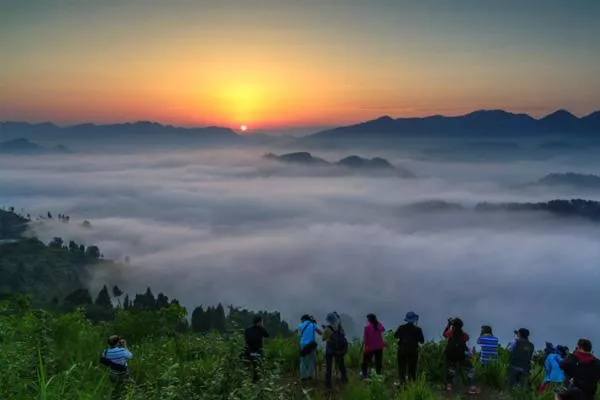 重庆看日出的最佳地点 2022重庆看云海日出的地方