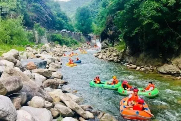 秦岭峡谷漂流一日游攻略