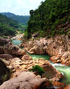 五指山红峡谷文化旅游风景区·红峡谷漂流