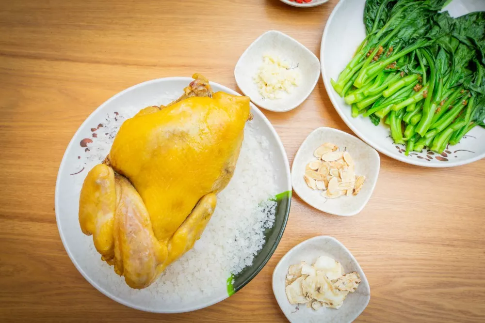 1557946667944097502.jpg 盐焗鸡