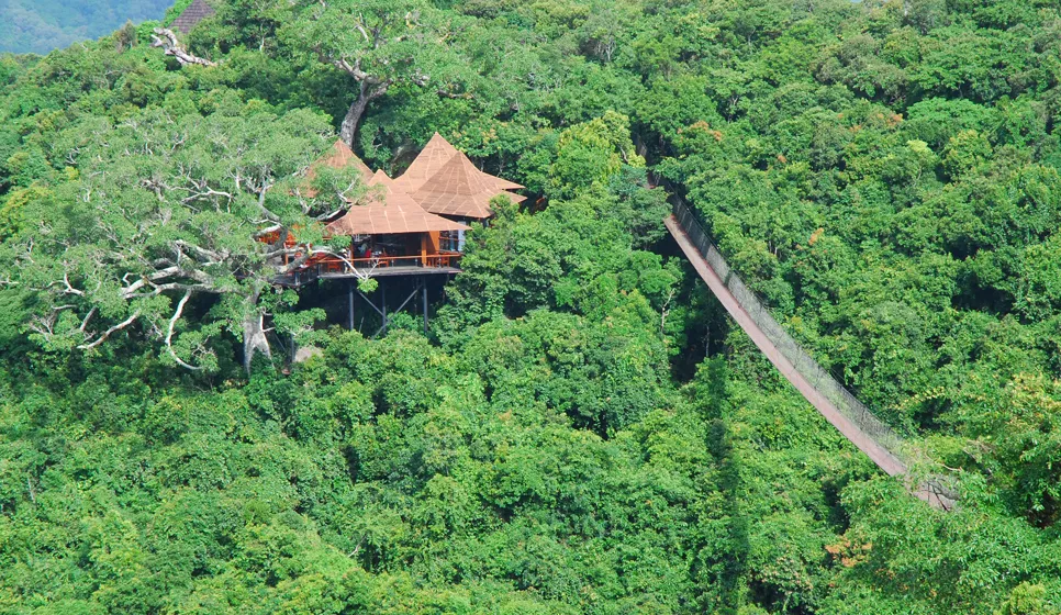 亚龙湾热带天堂森林旅游区烟波亭