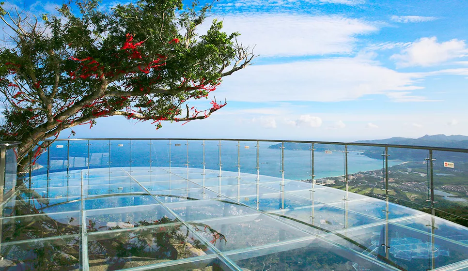 亚龙湾热带天堂森林全海景玻璃栈桥