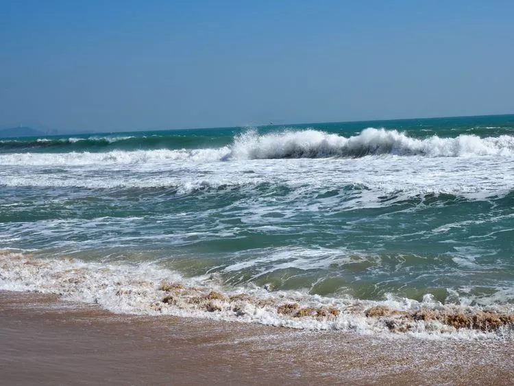 海棠湾海浪