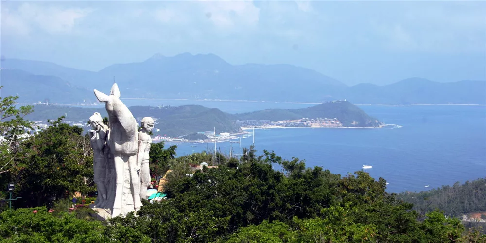 鹿回头风景区