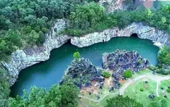 海南儋州热门景点石花水洞地质公园